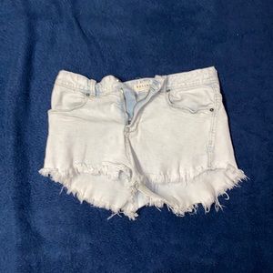 Light blue wash shorts high rise small